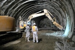 ����d���g���l���̑�ÍH��{�B�̍Ő[���i�S��19���B�e�j