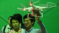 ���Z�~�i�[�I����A�h���[�����΂��Č����释�R�}���h�f�B�[�̈�c�I���В�