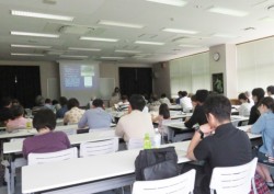 �������\��ł͑򔨋����ъيْ��炪�������k�n��̊����Ȃǂɂ��ĕ񍐁B��U�O�l�����u�����������s�앟���̐������A�J�f�~�A�i�����F�É���O�F�{������w�w���j