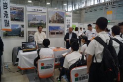 �n�����݊�Ƃ̗̍p�S���҂����Ђ̐����𕷂����Z����