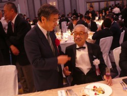 �R���В��ɂ��j���q�ׂ�v�ۓc�����{�V�e�B��