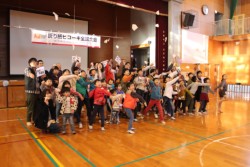 ���L�������̑̈�قŊJ�����u�i�`�k�܂莆�q�R�[�L�S�����v�F�{�\�I