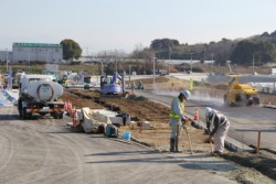 �ܑ��A�d�s�b�Q�[�g�����Ȃǂ��i�މ���������v�B�E����ɕٓV�R�i���u�s��X���j