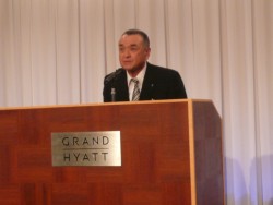 60���N���}�������q�ׂ�㑺�G�q�В�