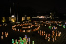 ���Ж{�БO�ɐݒu���ꂽ���蓔�낤