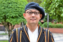 �쑺�ݍ֎��Ƃ̑Βk�̂��ߌF�{��K�ꂽ������w��w���t���a�@��t�̈�t�r�Y��