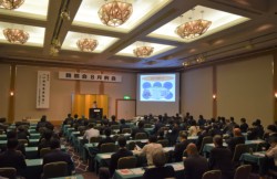 �����͖�X�O�l���Q��