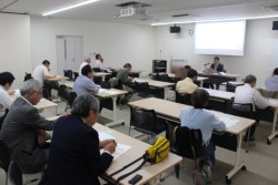 �s���Y�֌W�҂Ȃǖ�S�O�l���o�Ȃ����s���Y�Z�~�i�[