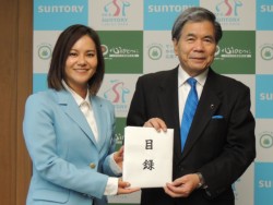 ��t������n���{�����I��i���j