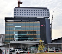 JR�F�{�w�r���̍H���̐i�����͂W�R���i�P�O���Q�W�����݁j