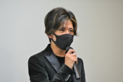 �����\�j�@�N���[�o�[�O���t�B�b�N�В�