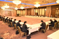 �R�R�̋@�ւ���T�S�l���o��