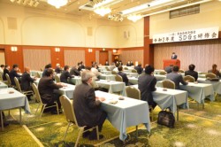 �����͖�T�O�l���Q��