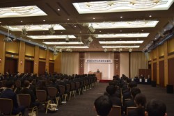 �����p���N�F�{�ŊJ������������U�Ȃ̑��Ǝ�