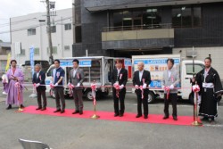 �F�{�s����͓̉��܂��Â���Z���^�[�ŊJ�Â����o�����Ŋ֌W�҂�ɂ��e�[�v�J�b�g