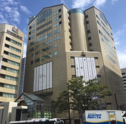 �W�������ɕق����C���Y�i�V�_MM�r���j