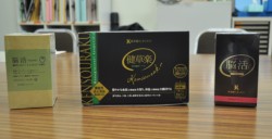 �V���i�u�����y�v�i�ʐ^�����j�Ɗ��ɔ̔����́u�]��young�v�i�ʐ^���j�Ɓu�]��t�v