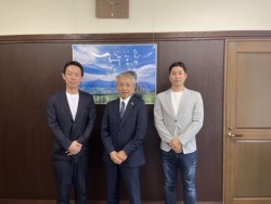 �����i�В��i�E�j�Ɖi��В��i���j���숢�h��K��A�g�ǐ��ꑺ���Ɏ��ƌv���񍐂���