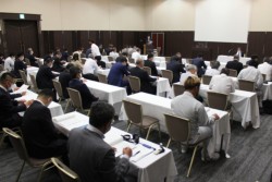 ���z�e���F�{�e���T�ŊJ�����Q�O�Q�Q�N�x�莞�Ј�����