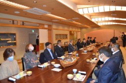 �Q�O�l���o�Ȃ����Y�N��