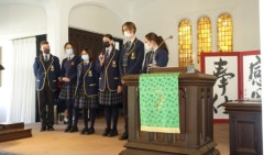 ���ȏЉ��6�l�̗��w���B���N1�����܂ő؍݂���