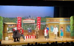 �l�g�J���`���[�p���X�ŊJ�Â��ꂽ�u�g�{�V�쌀�l�g���ʌ����v