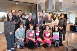 �N�b�L���O�A�h�o�C�U�[�R�l�ƎQ������̋L�O�ʐ^