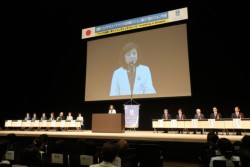 �F�{��z�[���ŊJ���ꂽ�u���ۃ\���v�`�~�X�g�A�����J���{�샊�W������R�V�񃊃W�������v