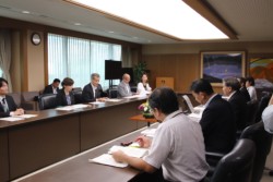 F{nŒRc̑qcꐢƌF{Jǂ̐VcYǒ͌ɎƎҕŠyv]