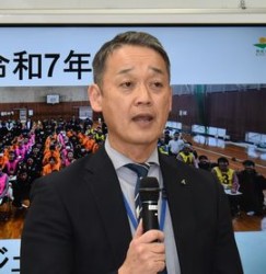 �̗͑��莖�Ƃɐ��k���ւ�邱�ƂŁA�n��Z���Ƃ̌𗬂�ʂ��ăR�~���j�P�[�V�����\�͂����߁A�����ɒn���̂��Ƃ�m��[�������@��ɂȂ��Ă���v�Ƙb�����R���j�E���h�������Z����