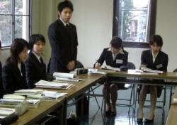 ���ȏЉ��Q���ҁB�ŉE����C���^�[�����̓c��A���c