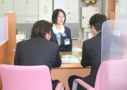 ローンプラザ流通団地 をオープン 肥後銀行 くま経 フォトレポート くまもと経済