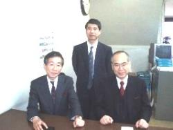 ���܂��ƌo�ϖ{�Ђ�K�ꂽ�i������j���Η������A�p�c�����ǒ��A���V�w��