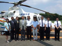 �w�����撼�O�̃L���j�X�N���u�����