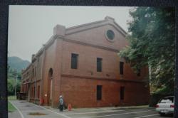 ��Ò��O�q�A���쉈���̒J�����ɗ����씭�d���B���ʐς͖�734�u�A�����͍ł��������Œn�ォ��P�Tm�̍���������