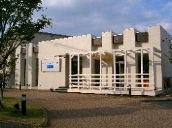 �V���v���ŃX�^�C���b�V���ȃf�U�C���̊O��