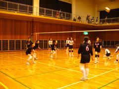 ���ł͔M�킪�J��L����ꂽ