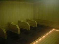 �k�C���Y�̓V�R�΁u�u���b�N�V���J�v���g�p������՗�