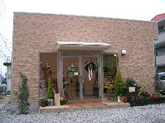 ��v��S�Ó����ɃI�[�v�������u�X�C�[�c�H�[ �n�j�[�N�C�[���v