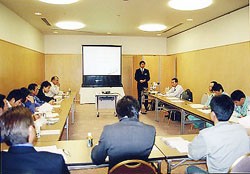 �H�i�H������f���Ƃ��ĊJ�����Q���h���̌�����