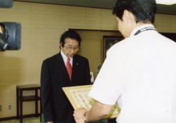 �K�R���j�s�����犴�ӏ���󂯎��c�K�v�P�В�