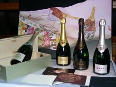 �p���ӎ`��ł����p����鍂���V�����p���u�j�q�t�f�i�N�����b�O�j�v�B�s�̂ł͂��܂�o���Ȃ��M�d�i