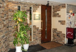 ������ʂ艈�����C�I���r�������قP�K�ɃI�[�v��