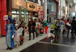 ���X�X������e�q�A��̎Q����