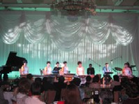 ���z�I�ȉ��t�ɕ������闈���