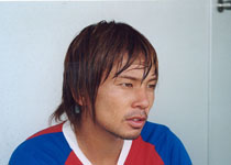 �u�F�{�ŃT�b�J�[�����Ă���p�𗼐e�Ɍ������������v�Ƙb���R���I��