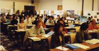 �n�������́E�ό��{�݂Ȃǂ̃v���[���𕷂������̗��s�㗝�X�A��񎏂Ȃǂ̊֌W��