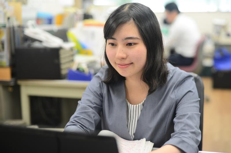 山本加奈(23歳)企画開発部、入社1年目、熊本学園大学卒業